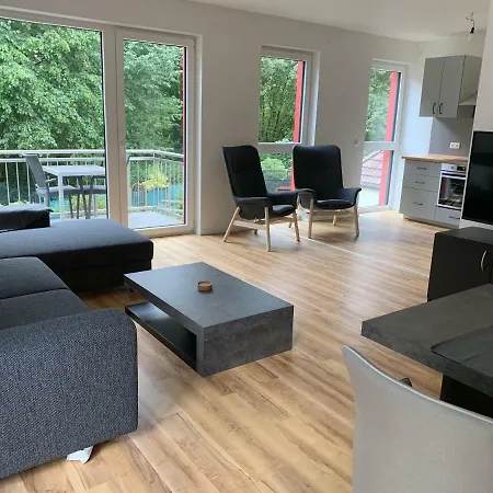 Sonnige Mit Terrasse *